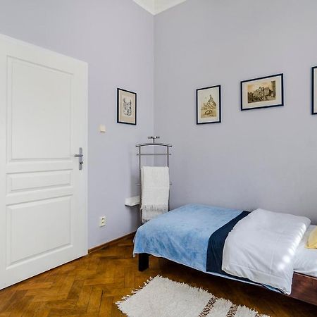 Apt Near Old Town Prague By Michal&Friends Buitenkant foto