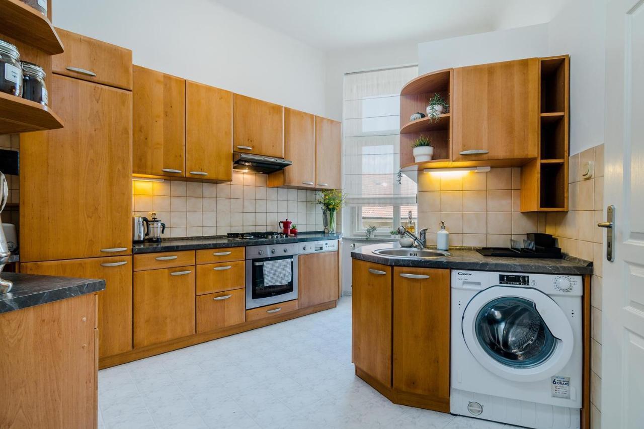 Apt Near Old Town Prague By Michal&Friends Buitenkant foto